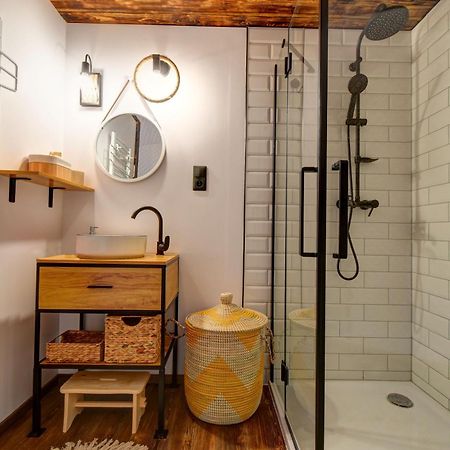 Hotel Tiche Misto Glamping Slapy  Zewnętrze zdjęcie