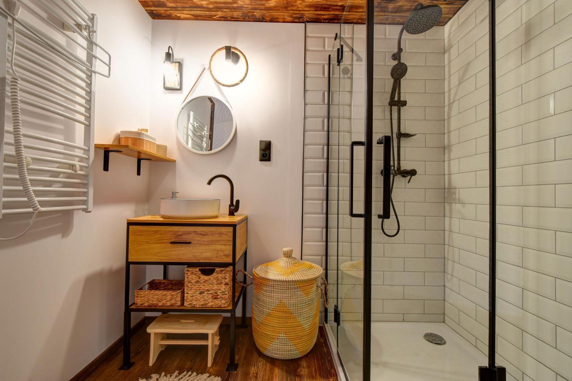 Hotel Tiche Misto Glamping Slapy  Zewnętrze zdjęcie